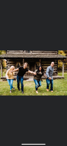 Michelle Devore Photo 11