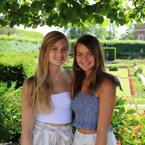 Helen Lewis Photo 28