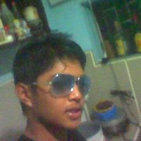 Robert Medrano Photo 32