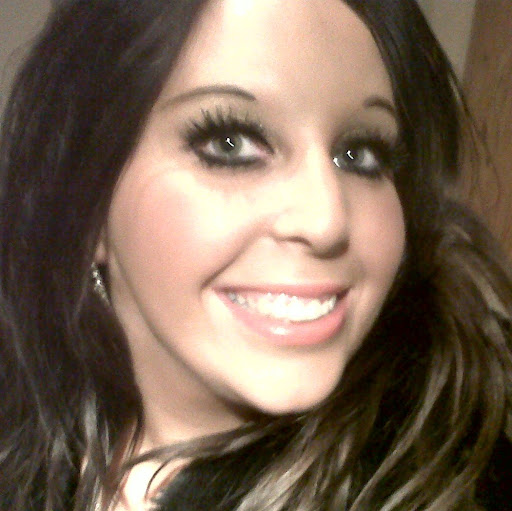 Natalie Morris Photo 15