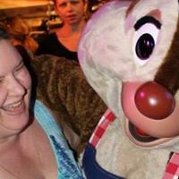 Beth Devlin Photo 14