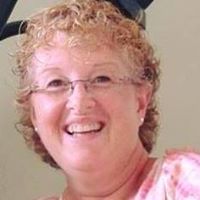 Lynn Draper Photo 17