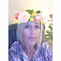 Lisa Fletcher Photo 48