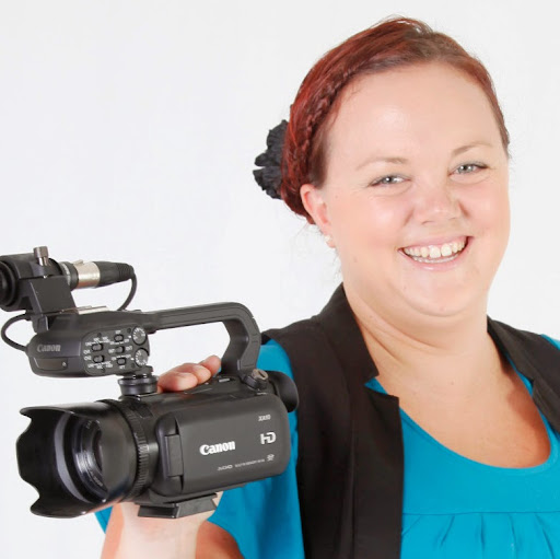 Sarah Adamson Photo 17