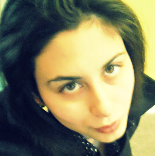 Stephanie Stuart Photo 15