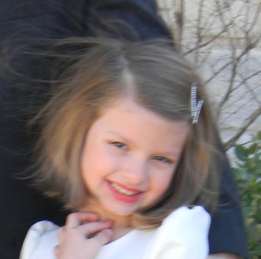 Ella Rowe Photo 7