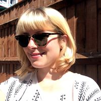 Laura Schulte Photo 21