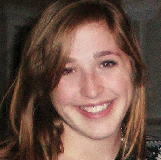 Julia Hebert Photo 33