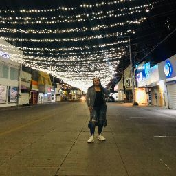 Celina Lopez Photo 14