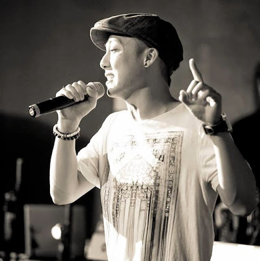 Matthew Vang Photo 15