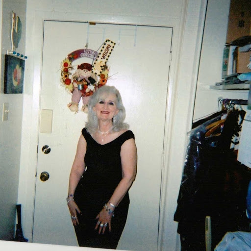 Ellen Williams Photo 5