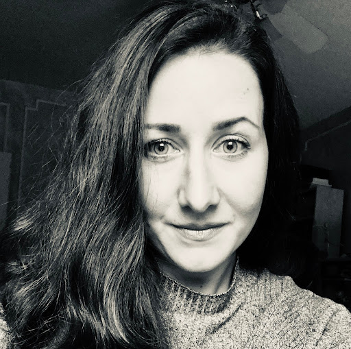 Julia Meyer Photo 40