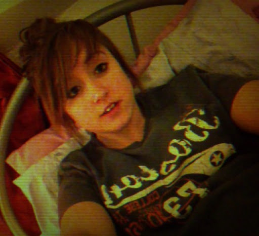 Aimee Handley Photo 8