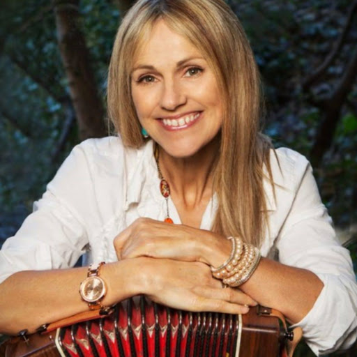 Sharon Shannon Photo 37