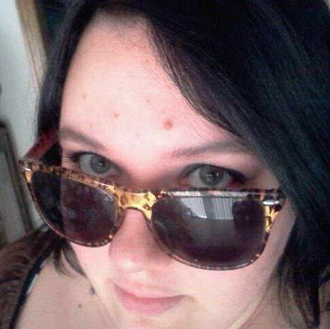 Angie Taylor Photo 5