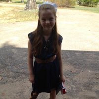 Jennifer Gamble Photo 32