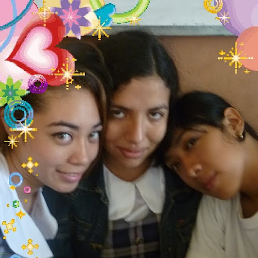 Elizabeth Chavez Photo 18