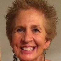 Bridget Hall Photo 18