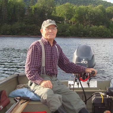Harold Small Photo 14