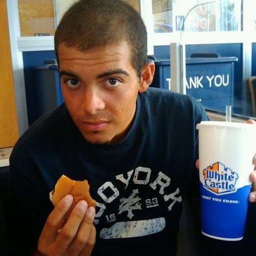 Roberto Guzman Photo 29