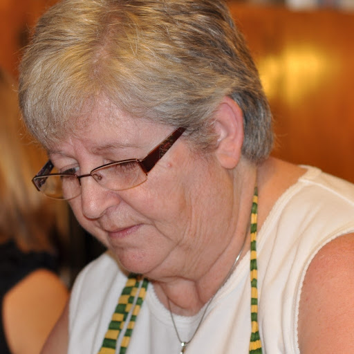 Debra Burke Photo 11