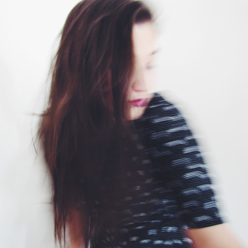 Gillian Davis Photo 31