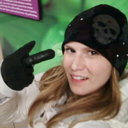 Amy Christiansen Photo 29
