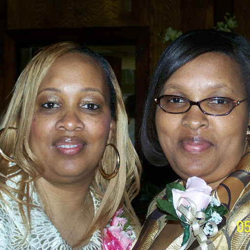 Pamela Schultz Photo 45