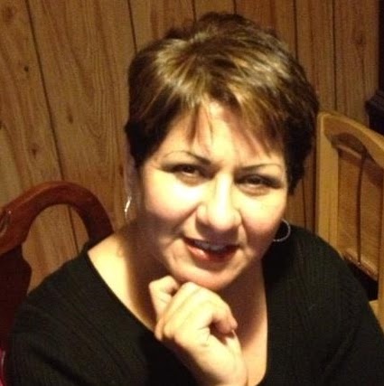 Diana Barnes Photo 30