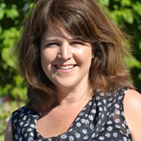 Suzanne Macpherson Photo 12