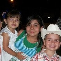 Rebecca Ruiz Photo 10