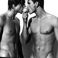 Derrick Matthews Photo 12