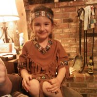 Jennifer Hollingshead Photo 21