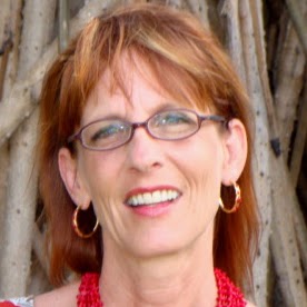 Laurie Cook Photo 17