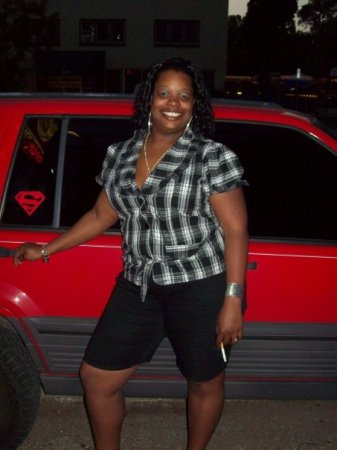 Shannon Vaughn Photo 27