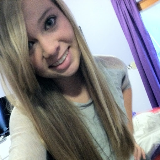 Jenny Cornelius Photo 6