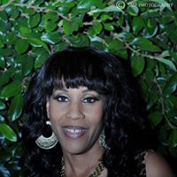Regina Prater Photo 10