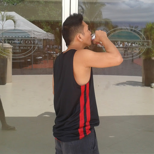 Alex Montanez Photo 10