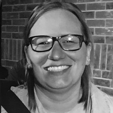 Elizabeth Eller Photo 17