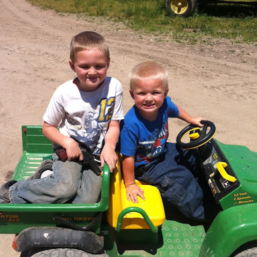 Stephanie Allison Photo 40