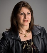 Ada Feliciano Photo 2