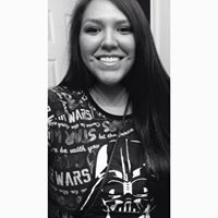 Sarah Hicks Photo 42