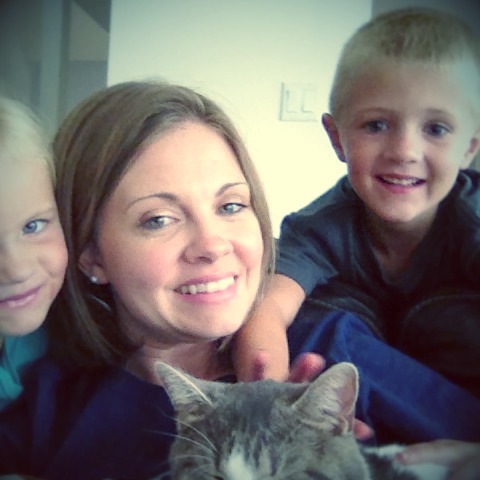 Elizabeth Bloom Photo 6