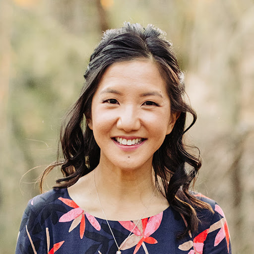 Julie Hwang Photo 16