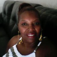 Saundra Roberts Photo 22