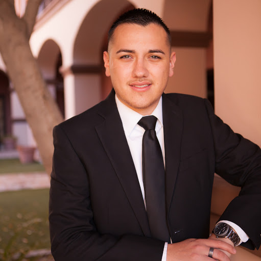 Edgar Chavez Photo 42