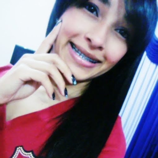 Juliana Walker Photo 29