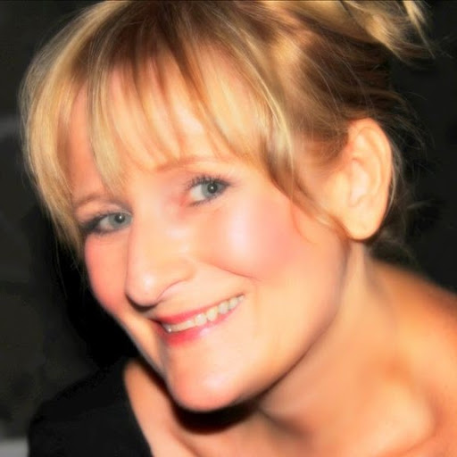 Tracy Frost Photo 16