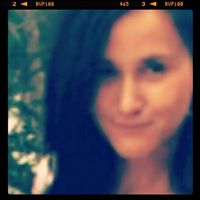 Ana Moody Photo 9