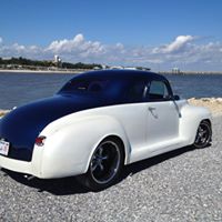 Tracey Holland Photo 10